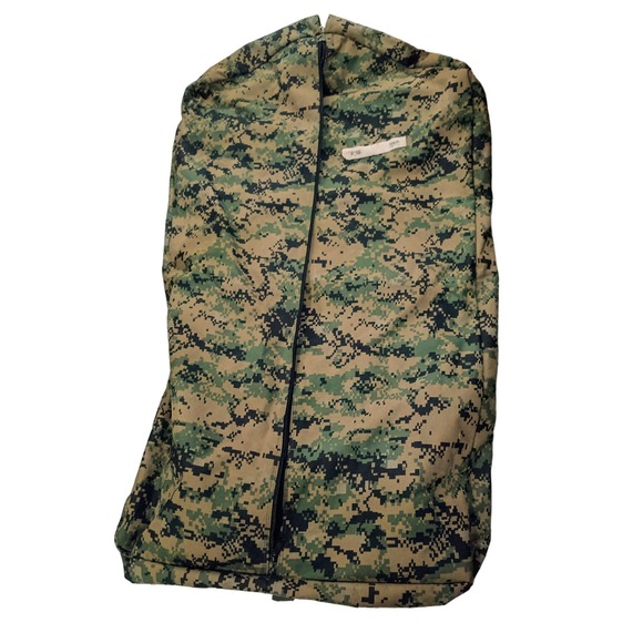 Military Camouflage Uniform Garment Bag 42"T x 24" W - Picture 1 of 2